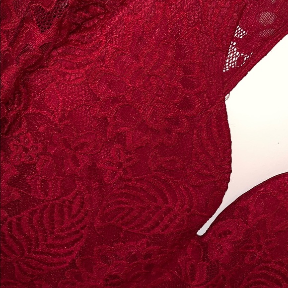 *new with tags!!* red lace romper - Picture 2 of 3